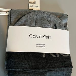 Calvin Klein Hat & Scarf Set NWT $98 gift set